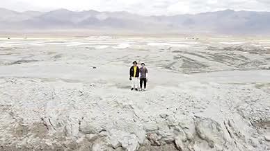 旅行航拍青海翡翠湖拍摄青甘大环线旅游视频的预览图